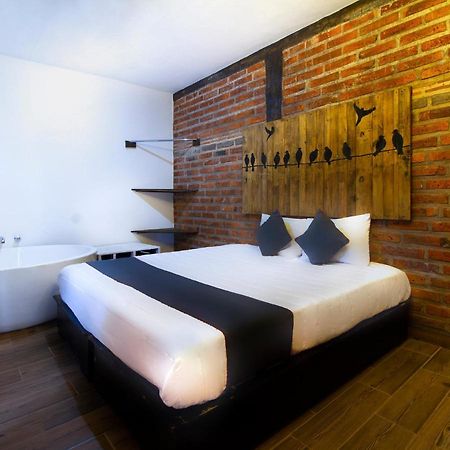 Hotel Cabanas Azul Tequilana Arandas Eksteriør billede