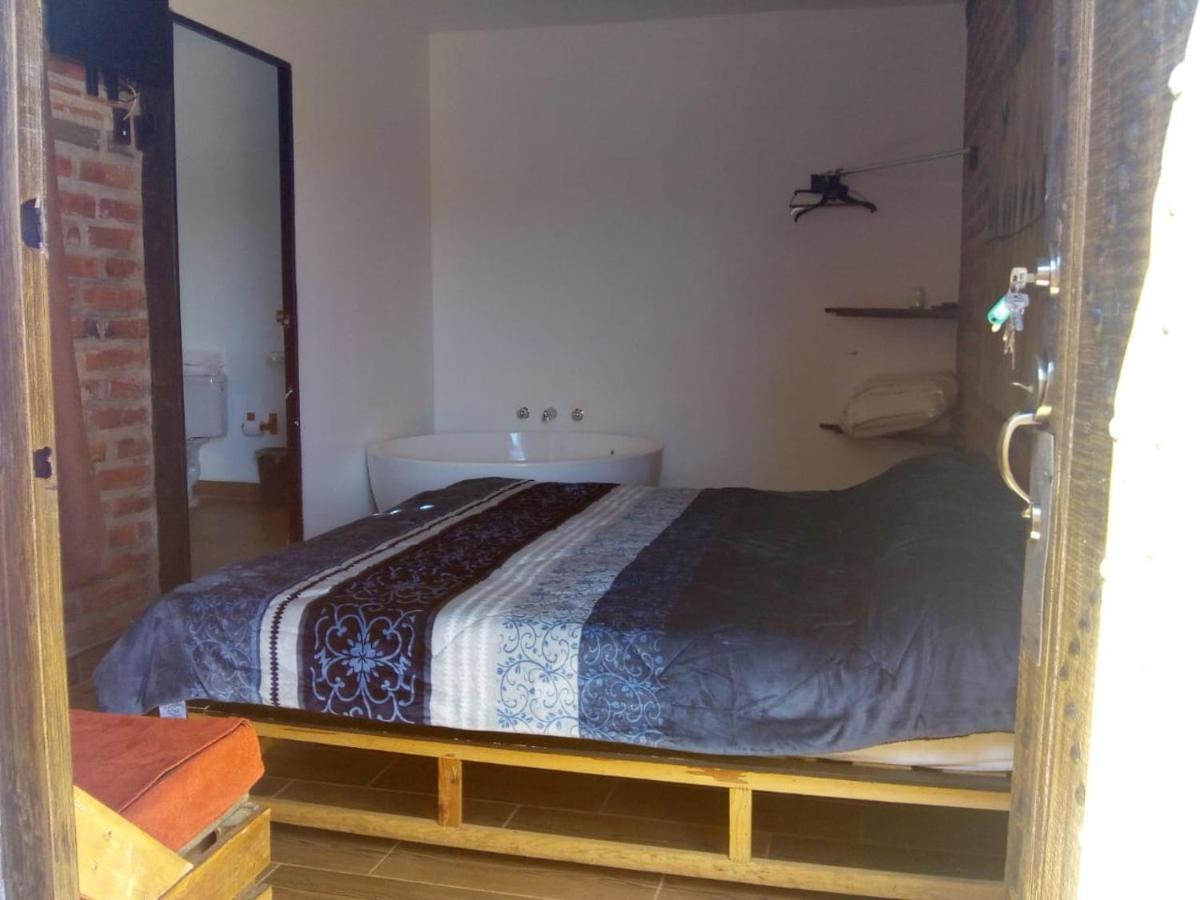 Hotel Cabanas Azul Tequilana Arandas Eksteriør billede